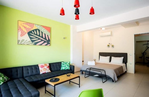 Agia Marina Villa | Villa Miami