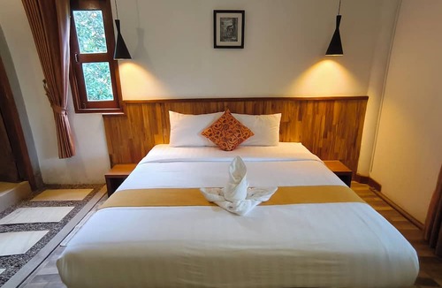 Kampot Cabin | Boreirom Hill & Lodge By JK6