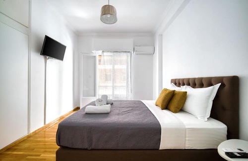 Kinosargous Apartment | Sunny 2 Bedroom Cozy Apartment View of Parthenon