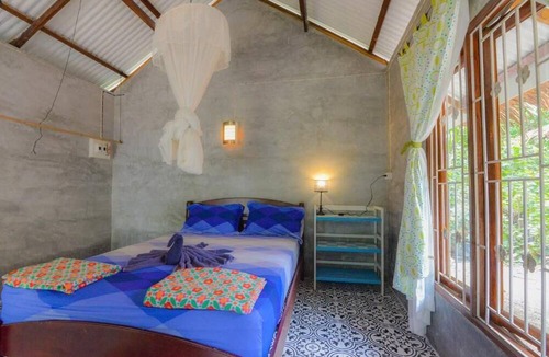 Ban Thalane Hotel | Bananas Bungalows