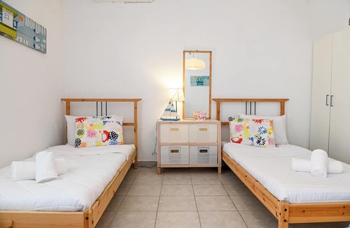 Exo Gialos Apartment | Santorini View House