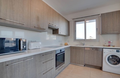 Ayios Dhometios Apartment | This apartment is a 3 bedroom(s), 2.5 bathrooms, located in Agiou Georgiou, Nicosia.