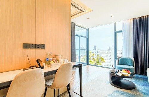 Pratumnak Hill Hotel | Beverly Mountain Bay, Trademark Collection By Wyndham