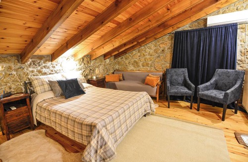 Synikia Mesi Trikalon Bed & Breakfast | Petrino Lodge