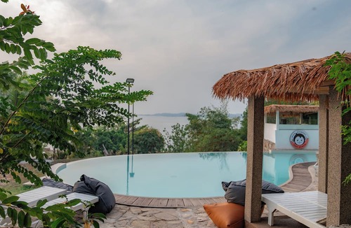 Kaoh Sdach Hostel | Mad Monkey Koh Sdach