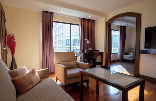 Khlong Tan Hotel | Journeyhub Sukhumvit 26 Bangkok