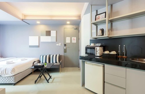Embassy District Hotel | Quite Grove Hotel