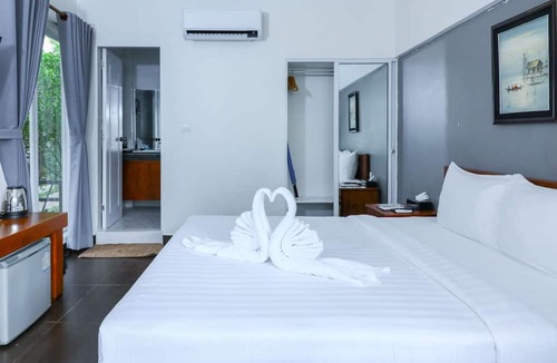 Mittakpheap Hotel | Sea Breeze Resort