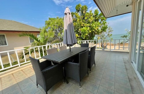 Cha-am Villa | RIM Chaam By RoomQuest
