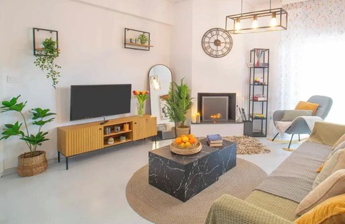 Chalcis House | Top floor apartment in Chalkidann