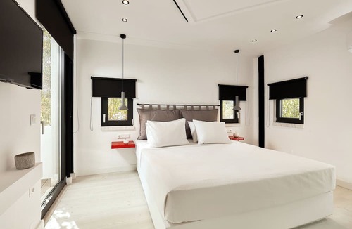 Malia House | Le MichELe luxury apartments - Adults Only