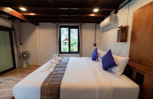 Nuea Khlong Resort | COCO Canopy Boutique Resort