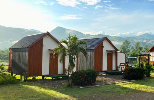 Pua Hotel | Hinpha homestay