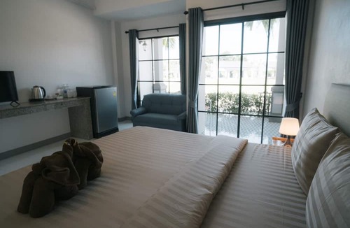 Bang Phra Hotel | Chor Grandé Resort