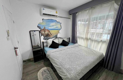 Phra Khanong Nuea Hostel | comfy crib hostel