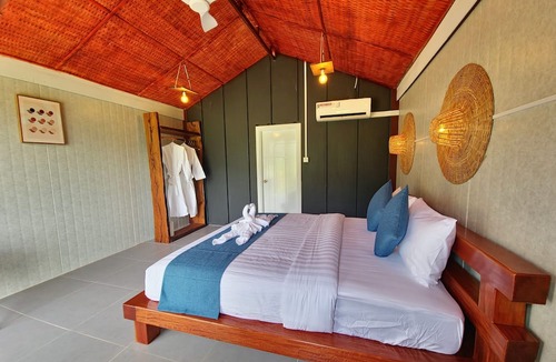Tbaeng Meanchey Cabin | Cow Barn Cafe and Lodge Preah Vihear