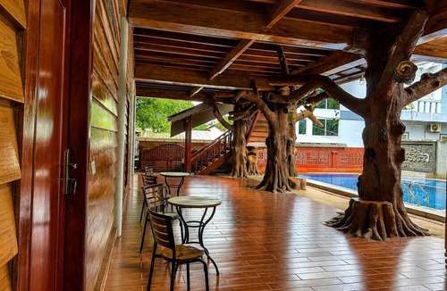 Kampot Hostel | Cloudy Hill Hostel & Villa