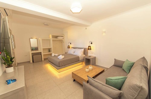 Megalochori Bed & Breakfast | Agia Marina Caldera Suites