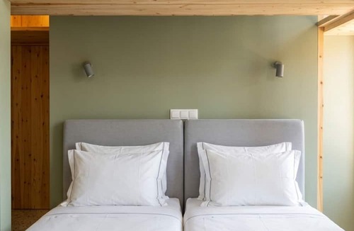 Metaxourgio Hotel | Orchard