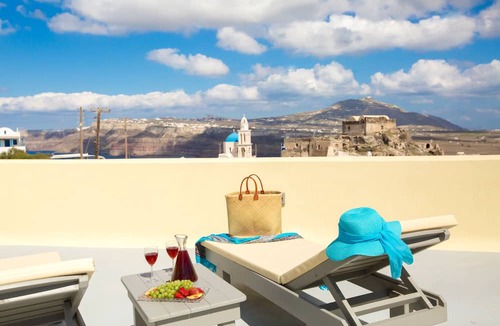 Akrotiri Villa | Love Nest villa