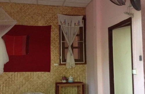 Chong Kham House | The Like View Guesthouse
