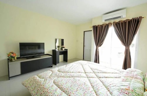 Nong Bon Hotel | 42 Place