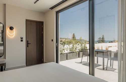 Kato Stalos House | Thelesi Apartments