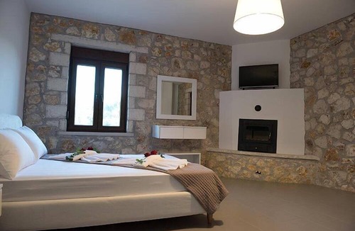 Valanidorrachi Hotel | Green Hill