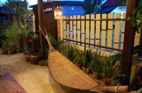 Nai Mueang House | The Outside Inn