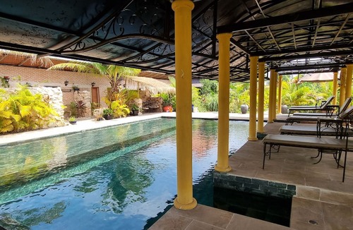 Kampot Villa | Villa Naya