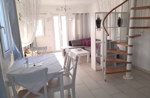 Kamari Apartment | atlantis villa - sea paradise