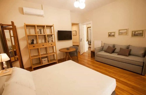 Pangrati Apartment | Dreamy Flat With Balcony in Pangrati-hilton Area!
