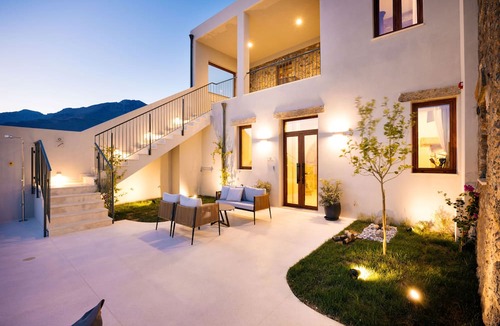 Mirthios Apartment | Mirthea Suites
