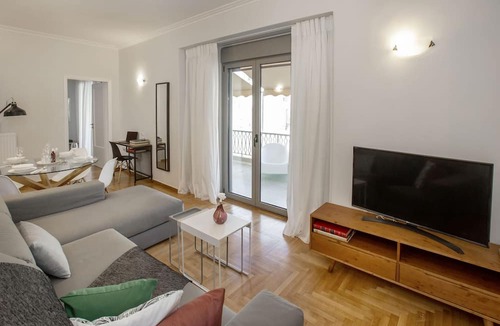 Plaka Condo | Brand new 3bdr Apt in Syntagma with Acropolis view, Luxury Apartment