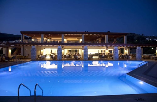 Pefkos Apartment | Island Blue Hotel