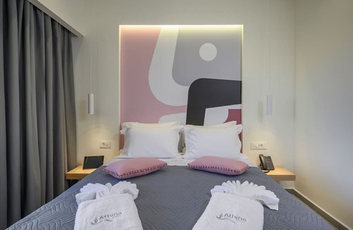 Platanias Town Apartment | Luxury Suites | Modern Athina Suites In Platanias with Pool