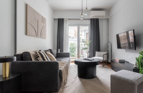 Anafiotika Apartment | Charming & Comfy 2BD Apartment in Acropolis Area