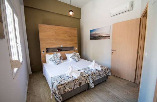 Nea Chora Apartment | Mare civitas unum ,near Beach, Chania Old Town