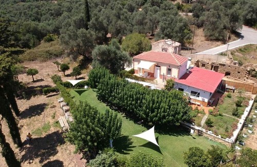 Dhris House | Guest house Dramountana both apartments