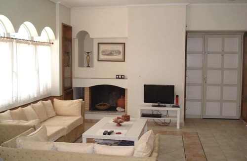 Oropos Apartment | Amazing Luxury Villa with Private Pool and Kid-pool in North Attica