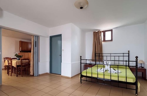 Megala Chorafia Apartment | Areti Hotel
