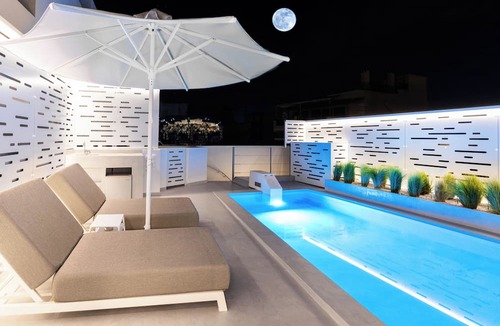 Gazi Apartment | Ma Maison N°5, Private Heated Pool, Acropolis view