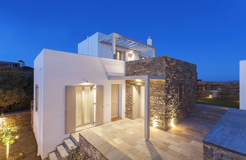 Tinos Villa | White Tinos Luxury Suites
