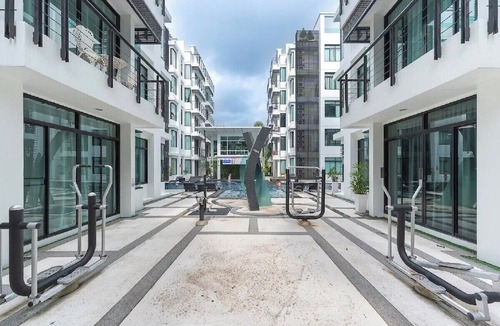 Cherngtalay Apartment | Bright Studio at 6th Avenue Surin C209