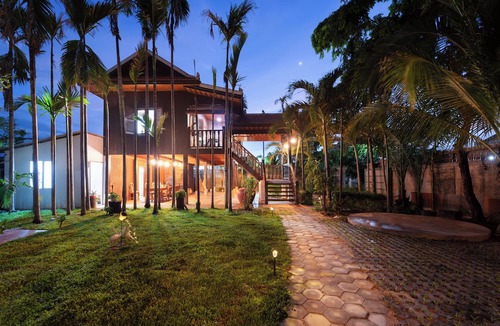 Siem Reap House | Authentic Khmer Home Pavilion & Tropical Garden