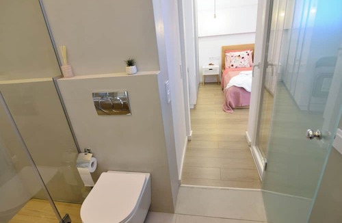 Makrigianni Apartment | Acropolis area 7 min walk to ancient sites and metro