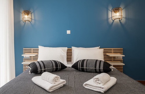 Exarhia Apartment | LIV - Charming 3BD in Athens Vibrant Downtown