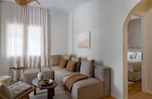 Filopappou Apartment | Earthy Comfort 2bd Apt With Koukaki Views