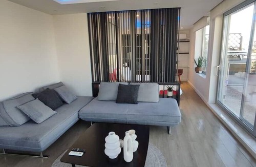 Kinosargous Apartment | Panoramic Acropolis View Retreat | Spacious Apartment on the Edge of Koukaki & Neos Kosmos