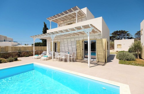 Drios Villa | Twin Suns